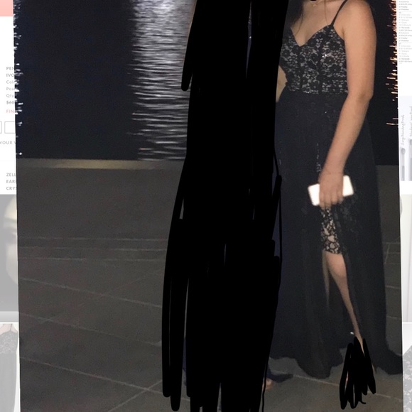 Beautiful long formal dress - Picture 2 of 7